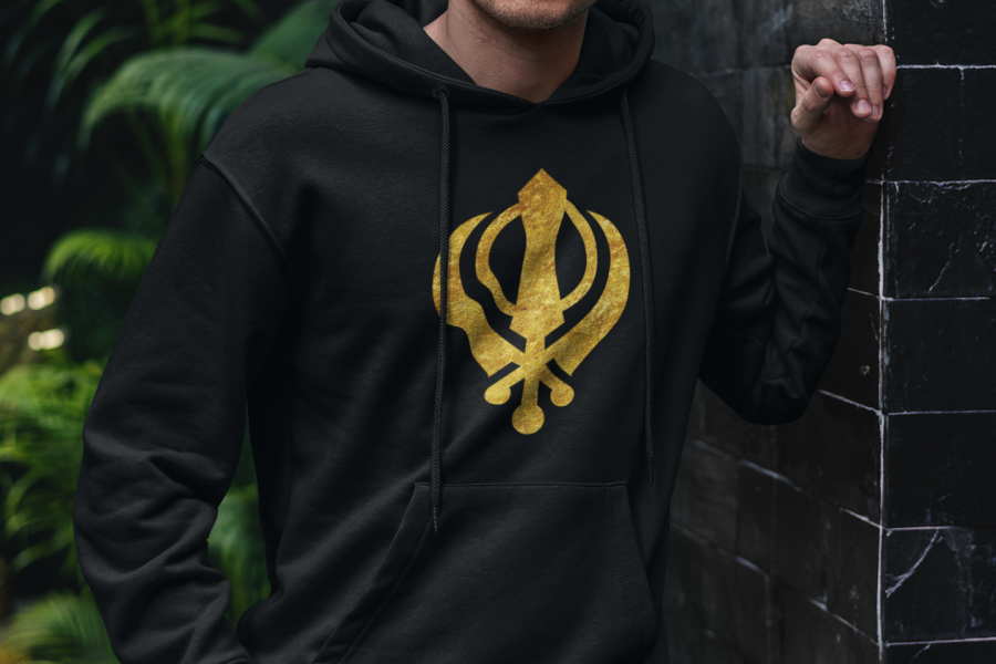 hoodie-mockup-of-a-young-man-leaning-over-a-wall-5123-el1
